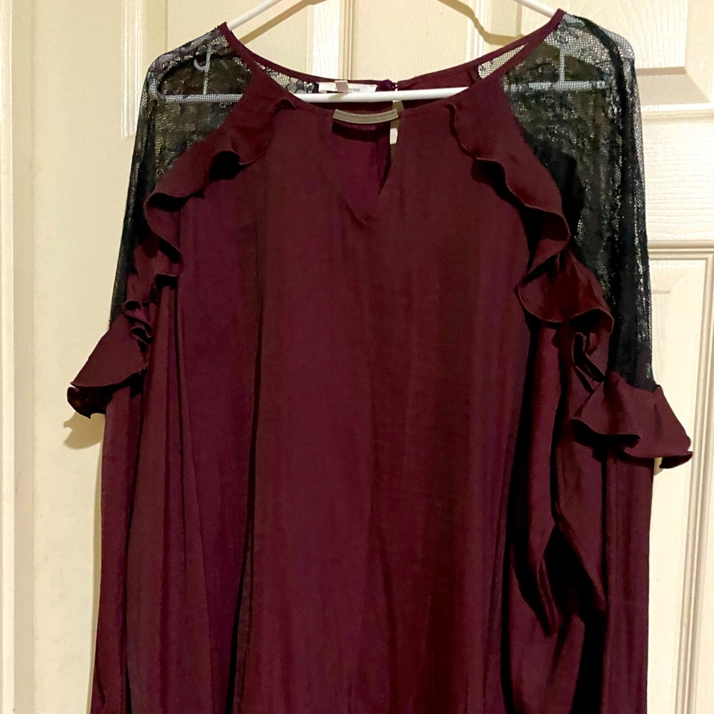 Silky, lace detail blouse